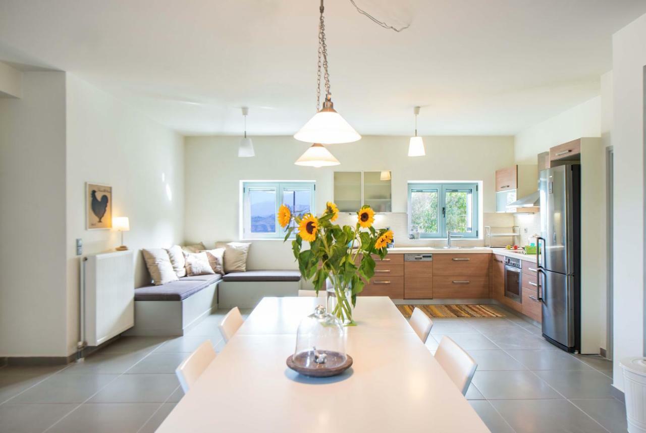 Villa Serenis Porovitsa Extérieur photo
