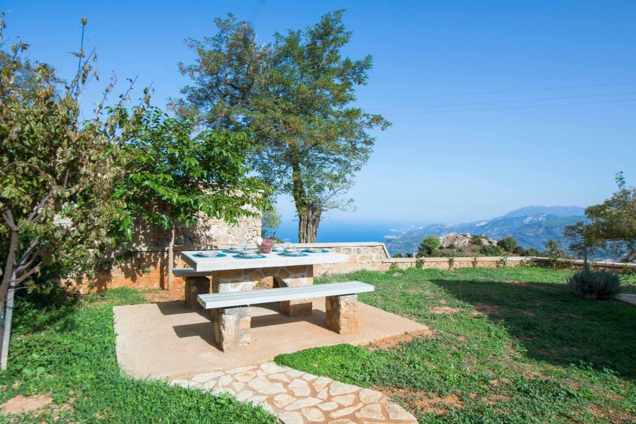 Villa Serenis Porovitsa Extérieur photo